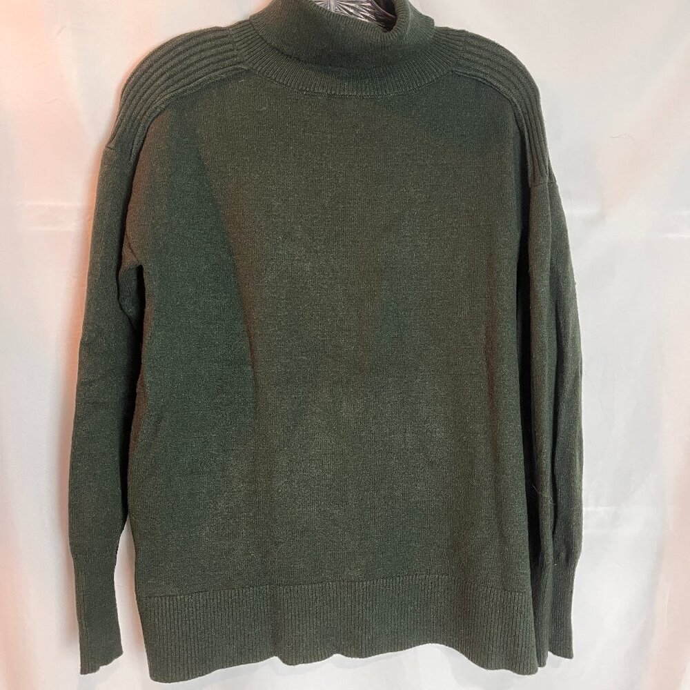 Women's Green Evereve Turtleneck pullover sweater Size S